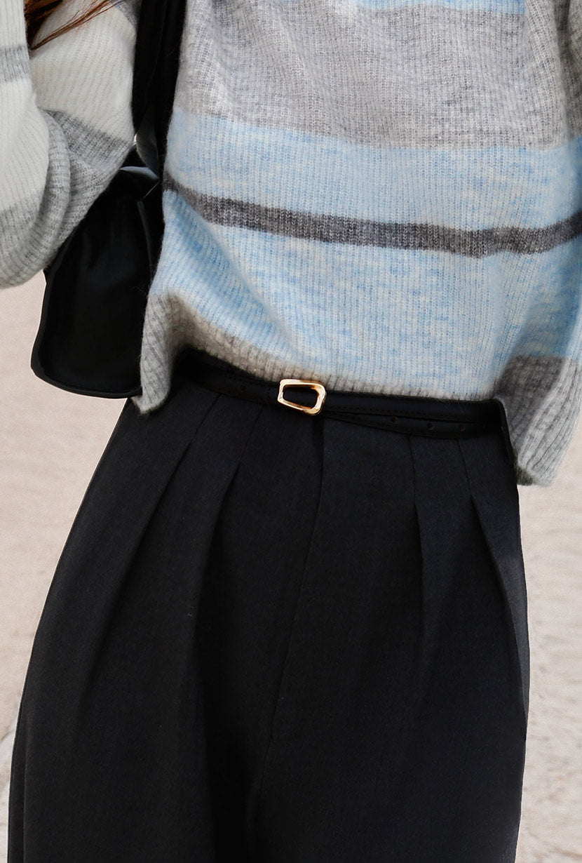 Petite Studio's Leather Belt in Black