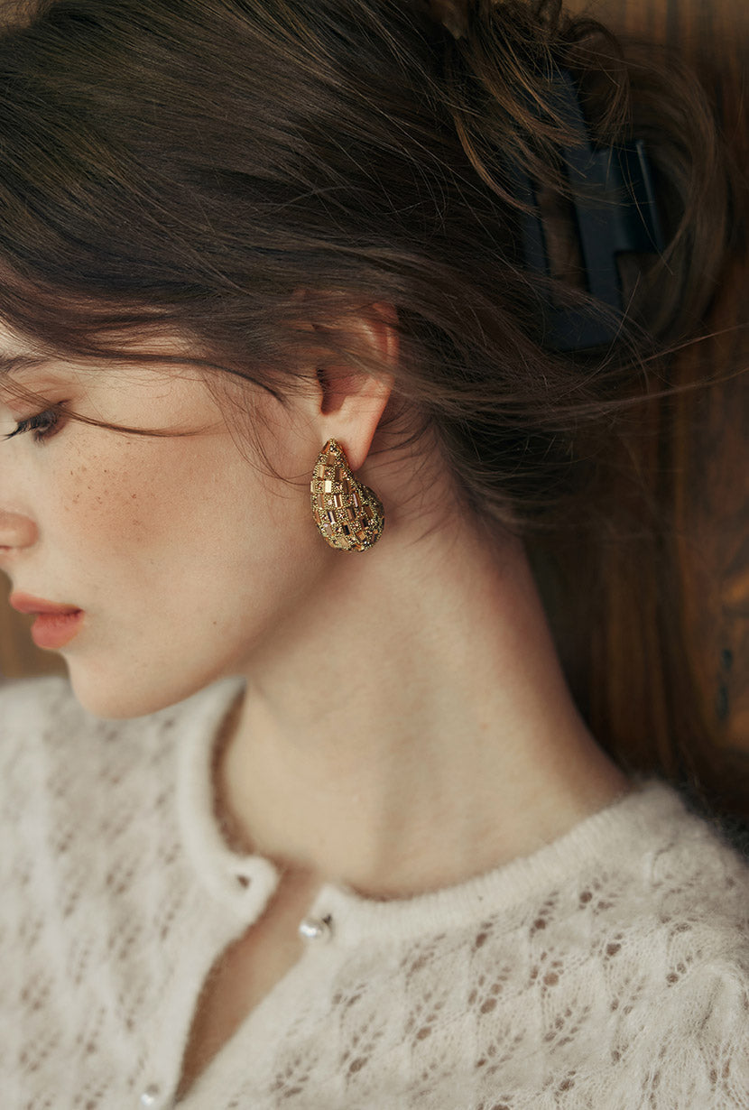 Petite Studio's Pascoe Gold Teardrop Dome Earrings 