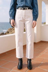 Petite Studio's Bentley Straight Cropped Jeans in White
