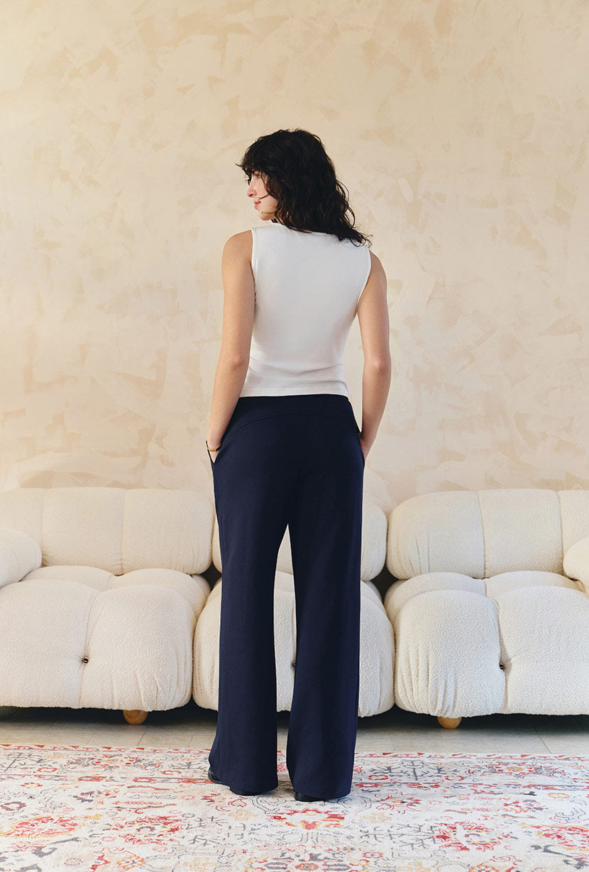 Petite Studio's Elyse Jersey Top in White 
