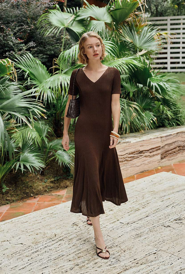 Petite Studio's Ezra Knit Dress in Chocolate 
