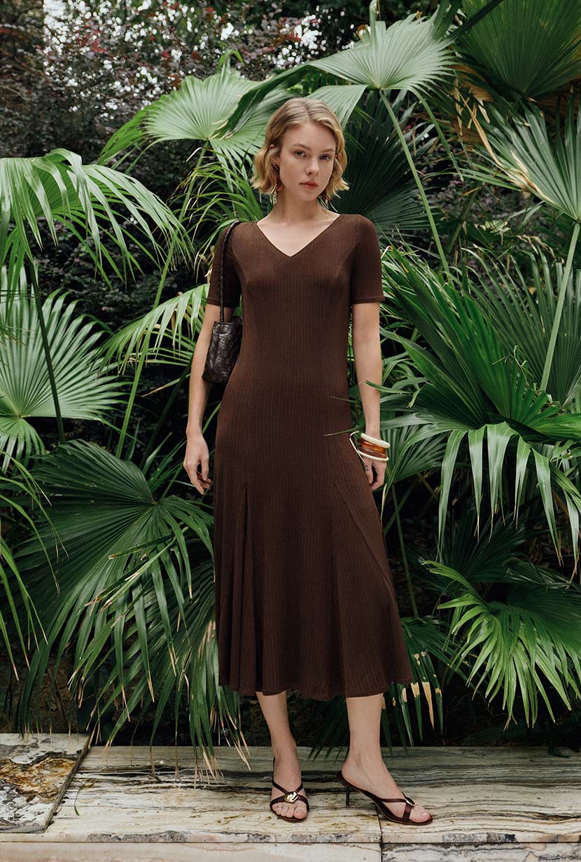 Petite Studio's Ezra Knit Dress in Chocolate 
