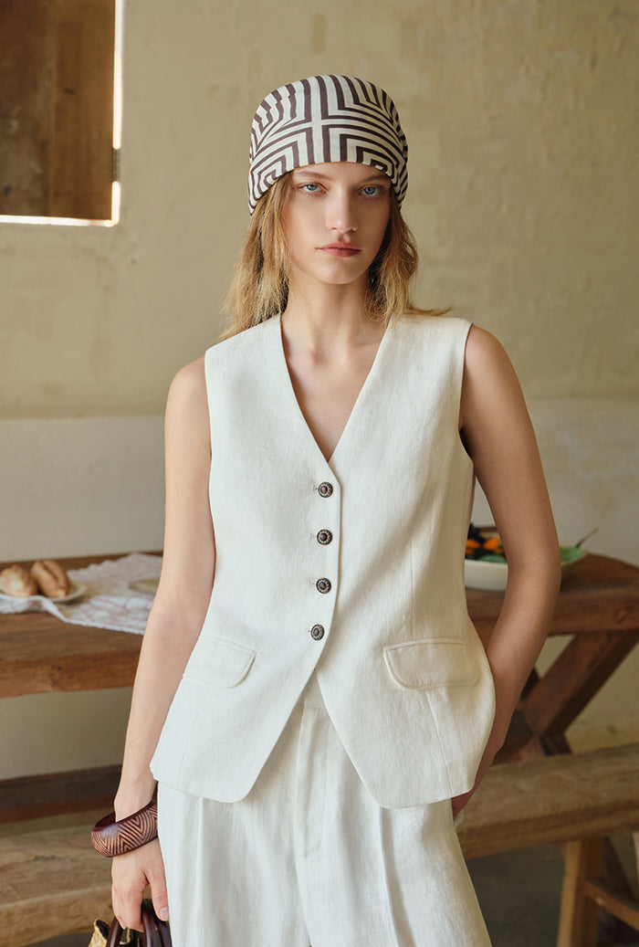 Petite Studio's Filippa Luxe Square Scarf