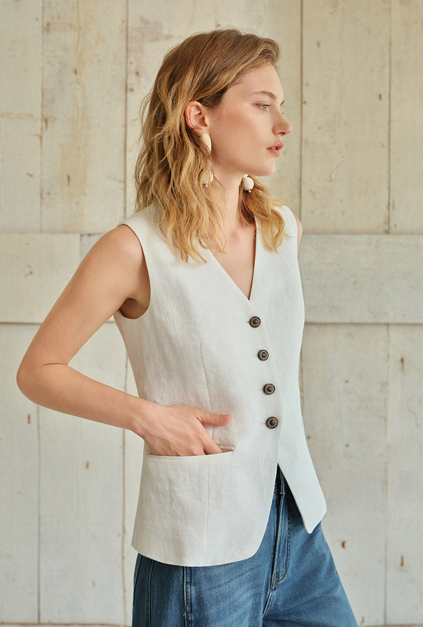 Petite Studio's Darien Linen Vest in Ivory 