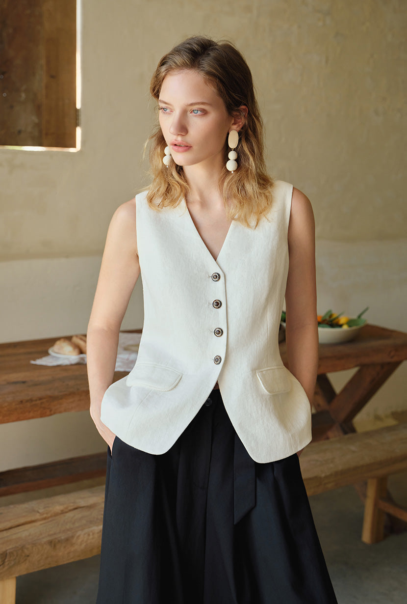 Petite Studio's Darien Linen Vest in Ivory 