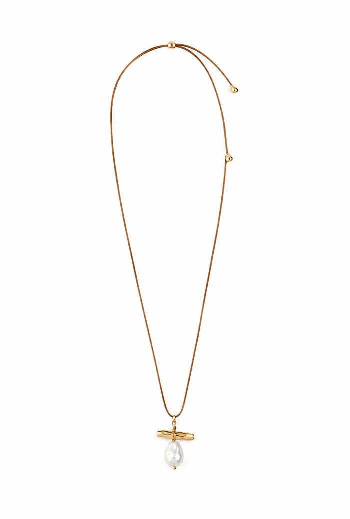 Petite Studio's Swayze Sculptural Pendant Necklace 