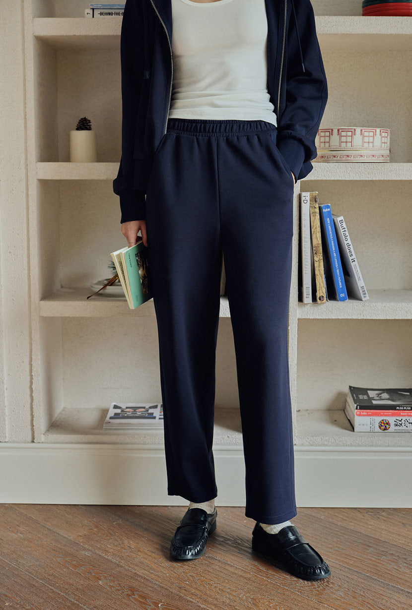 Petite Studio's Corey Cotton Tapered Pants in Navy