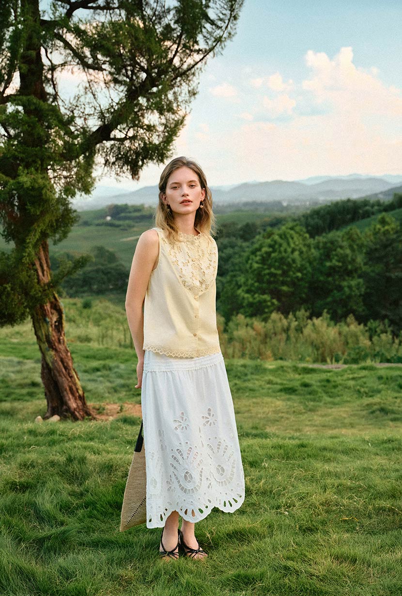 Petite Studio's Edna Cotton Embroidered Skirt in White 
