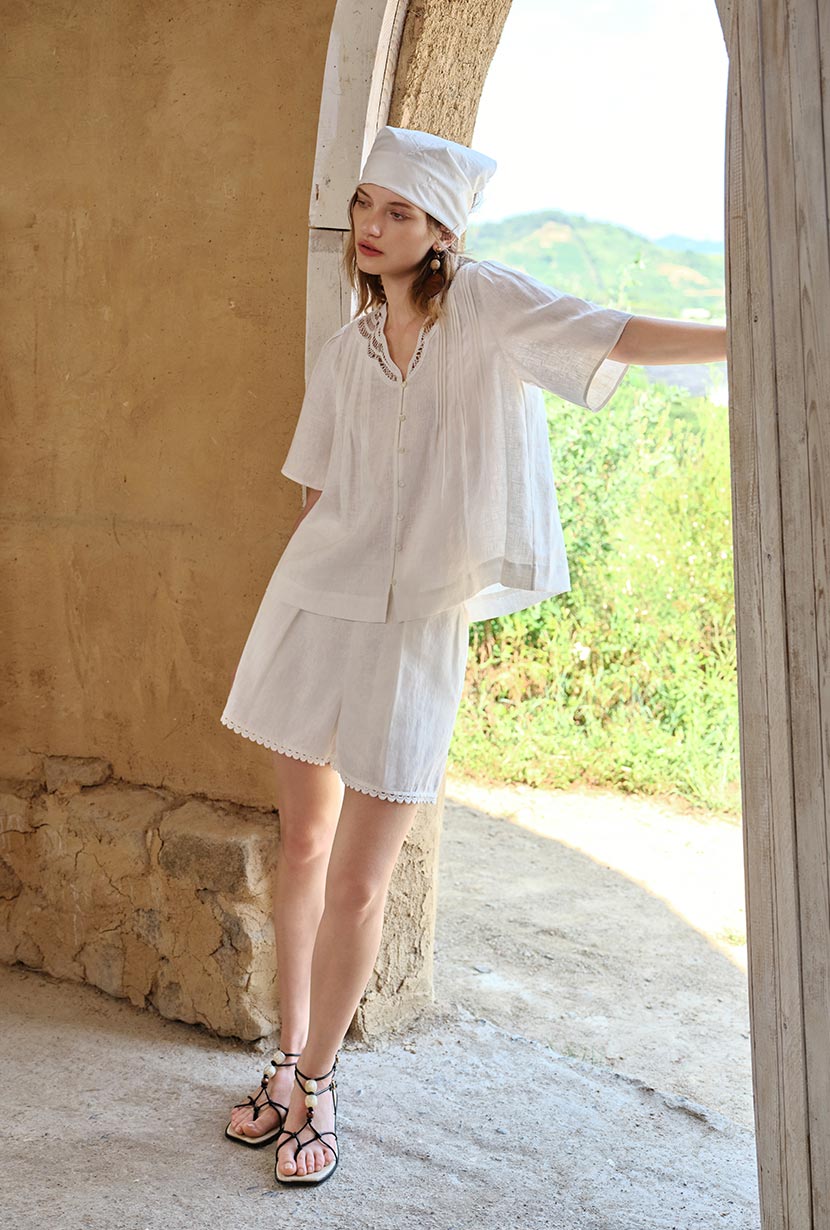 Petite Studio's Elodie Embroidered Linen Shorts in White