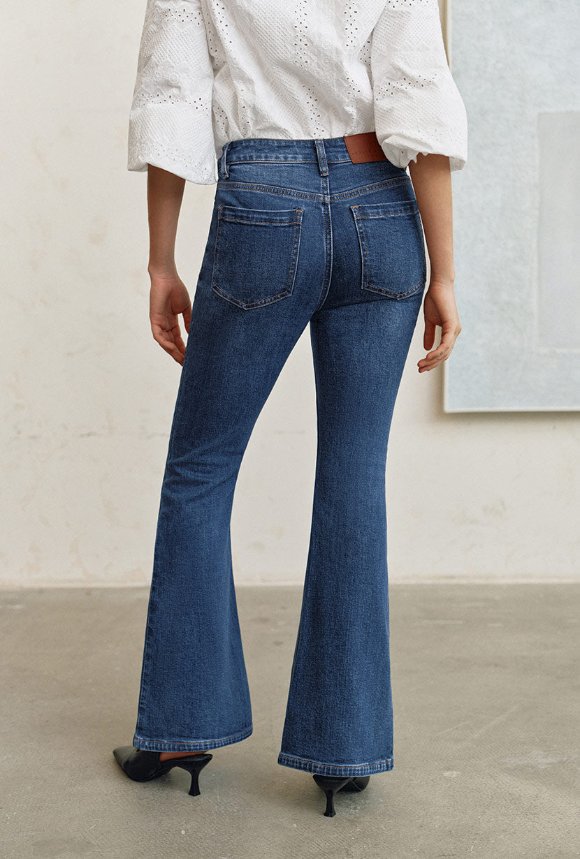 Petite Studio's Asher Mid-Rise Flared Jeans in Vintage Blue