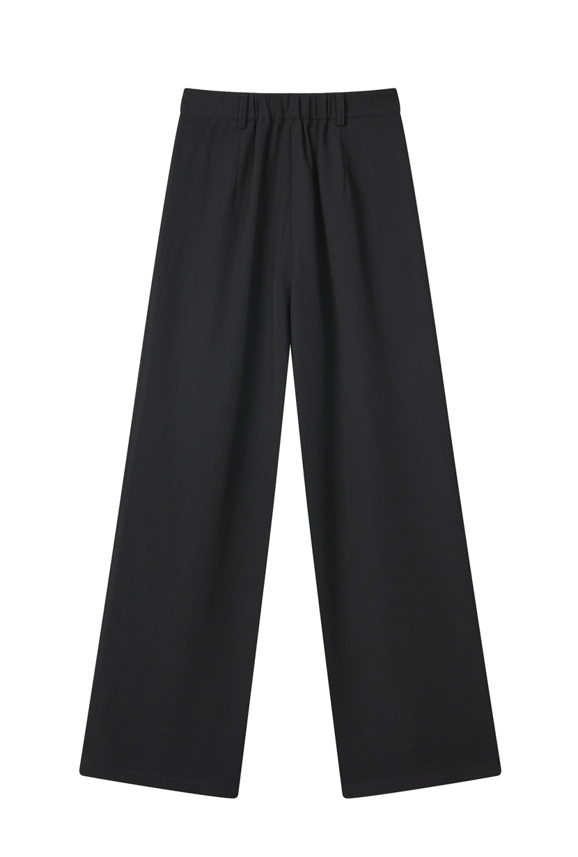 Petite Studio's Alanis Pants in Black