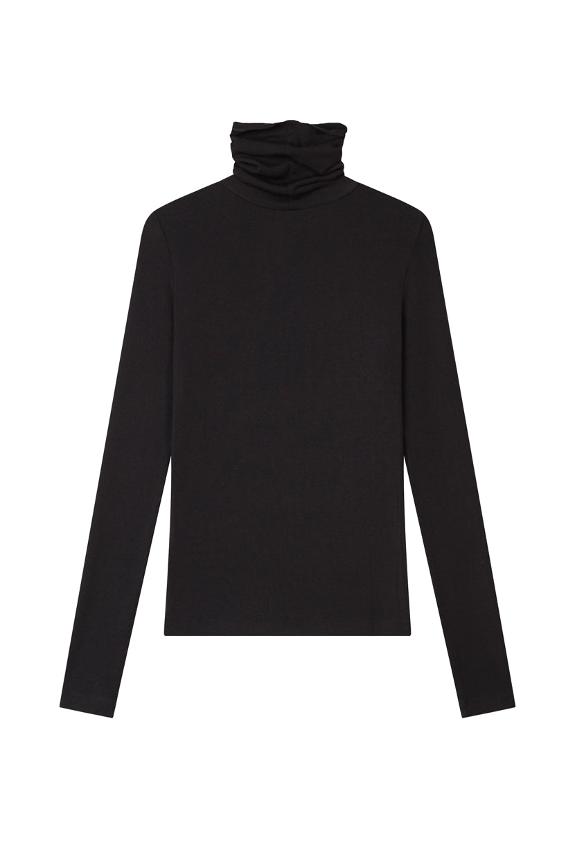 Petite Studio's Freja Cashmere Blend Turtleneck in Black