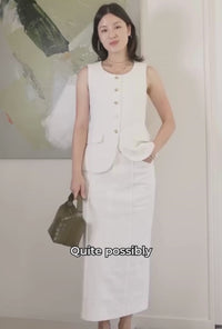 Petite Studio NYC's Ines Linen Vest in White