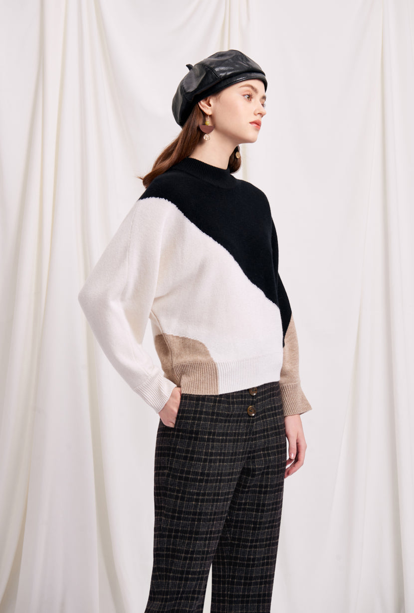Petite Studio's Meredith oversized Wool Sweater in Black & White.